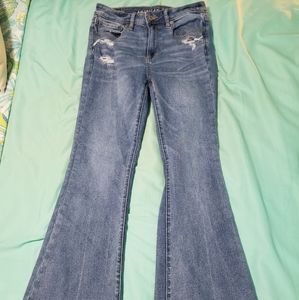 LIKE NEW!! AE SUPER HIGH-WAISTED FLARE JEAN SIZE 4